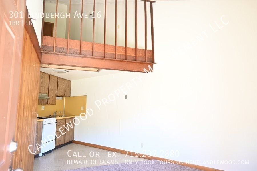 301 Lindbergh Ave - Photo 5 of 16