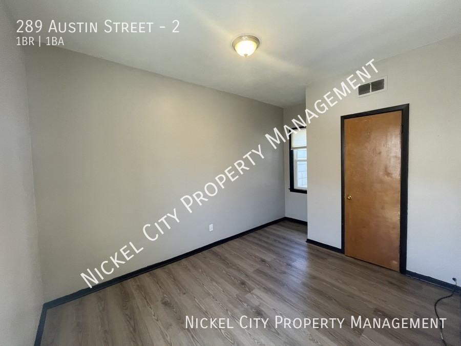 289 Austin St #2 - Photo 2 of 5