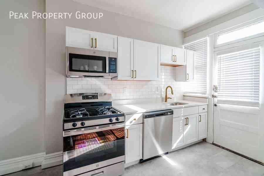 1120 Harrison Ave - Photo 5 of 14