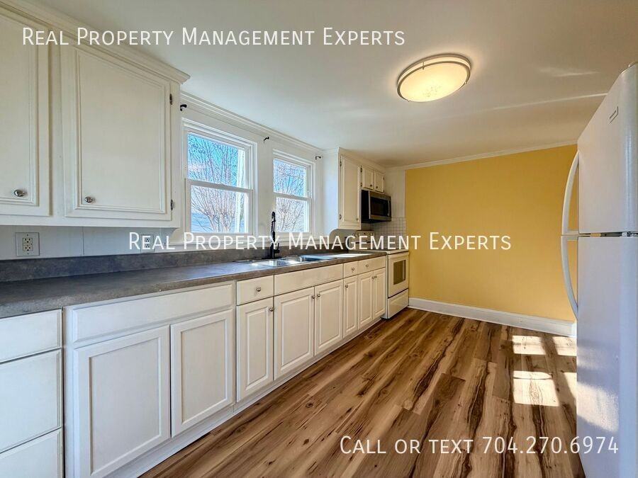 4 Hickory St Sw - Photo 5 of 12