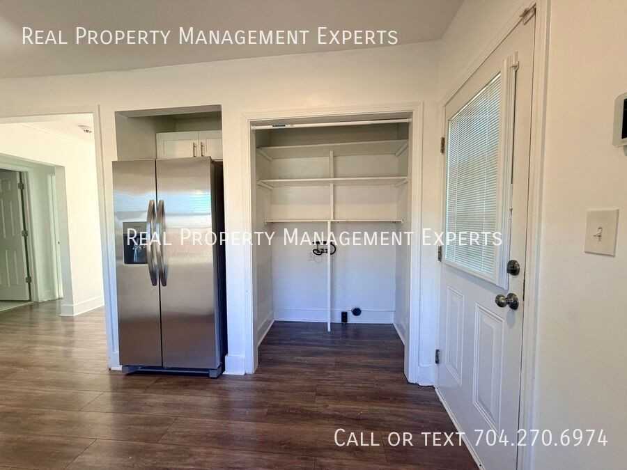 903 Michigan St - Photo 6 of 16