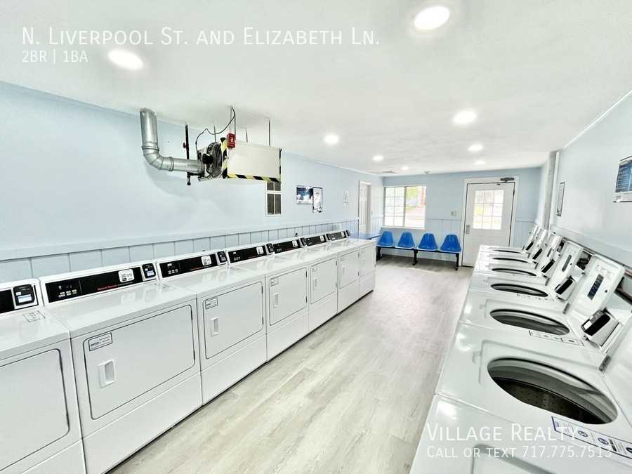 Liverpool & Elizabeth Ln. #A - Photo 6 of 36