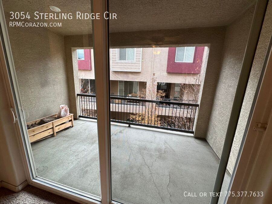 3054 Sterling Ridge Cir - Photo 5 of 19