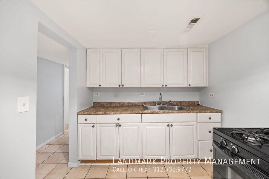 4614 N Central Park Ave #G - Photo 4 of 18