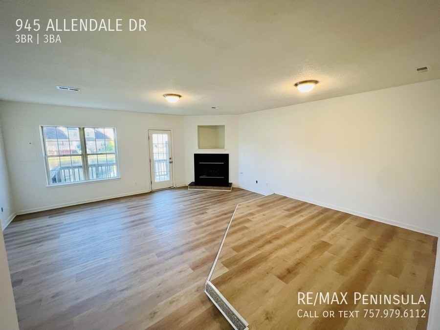 945 Allendale Dr - Photo 3 of 14