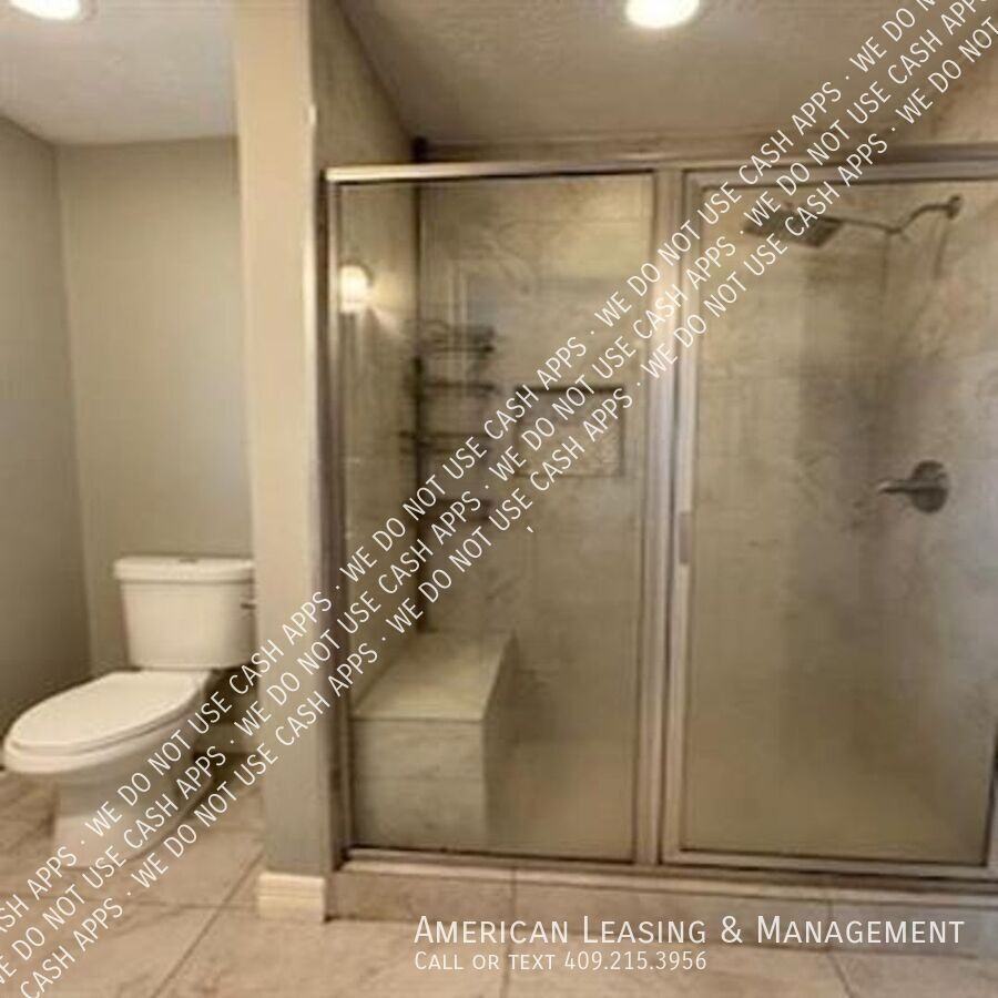 13430 Moss Hill Dr - Photo 6 of 10