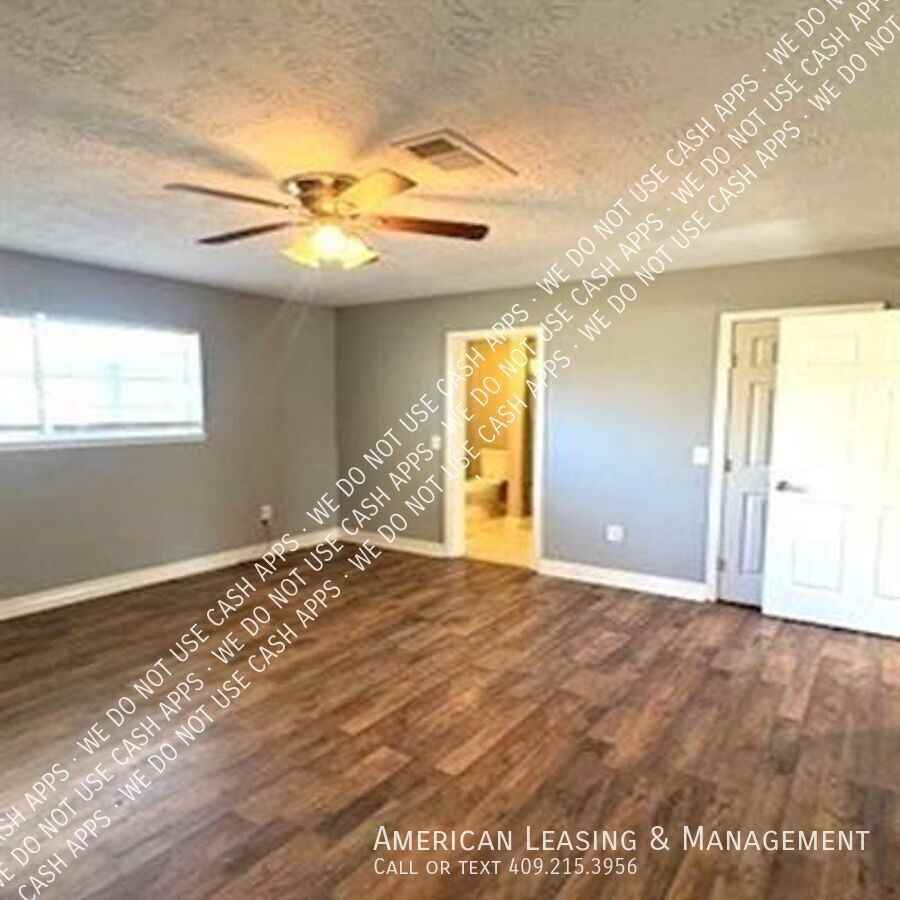 13430 Moss Hill Dr - Photo 7 of 10