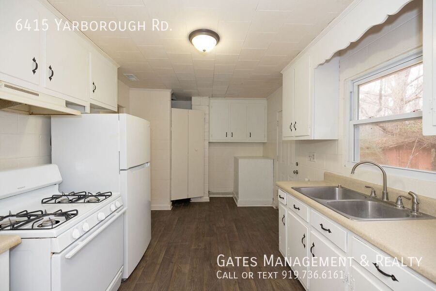 6415 Yarborough Rd - Photo 7 of 29