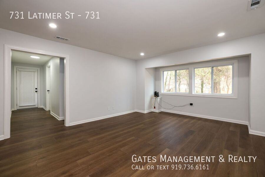 731 Latimer St #731 - Photo 6 of 36