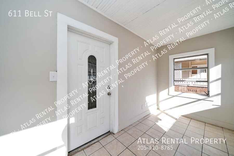 611 Bell St - Photo 6 of 21