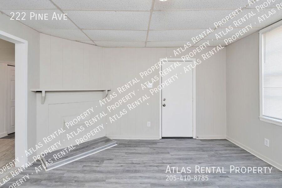 222 Pine Ave - Photo 6 of 22