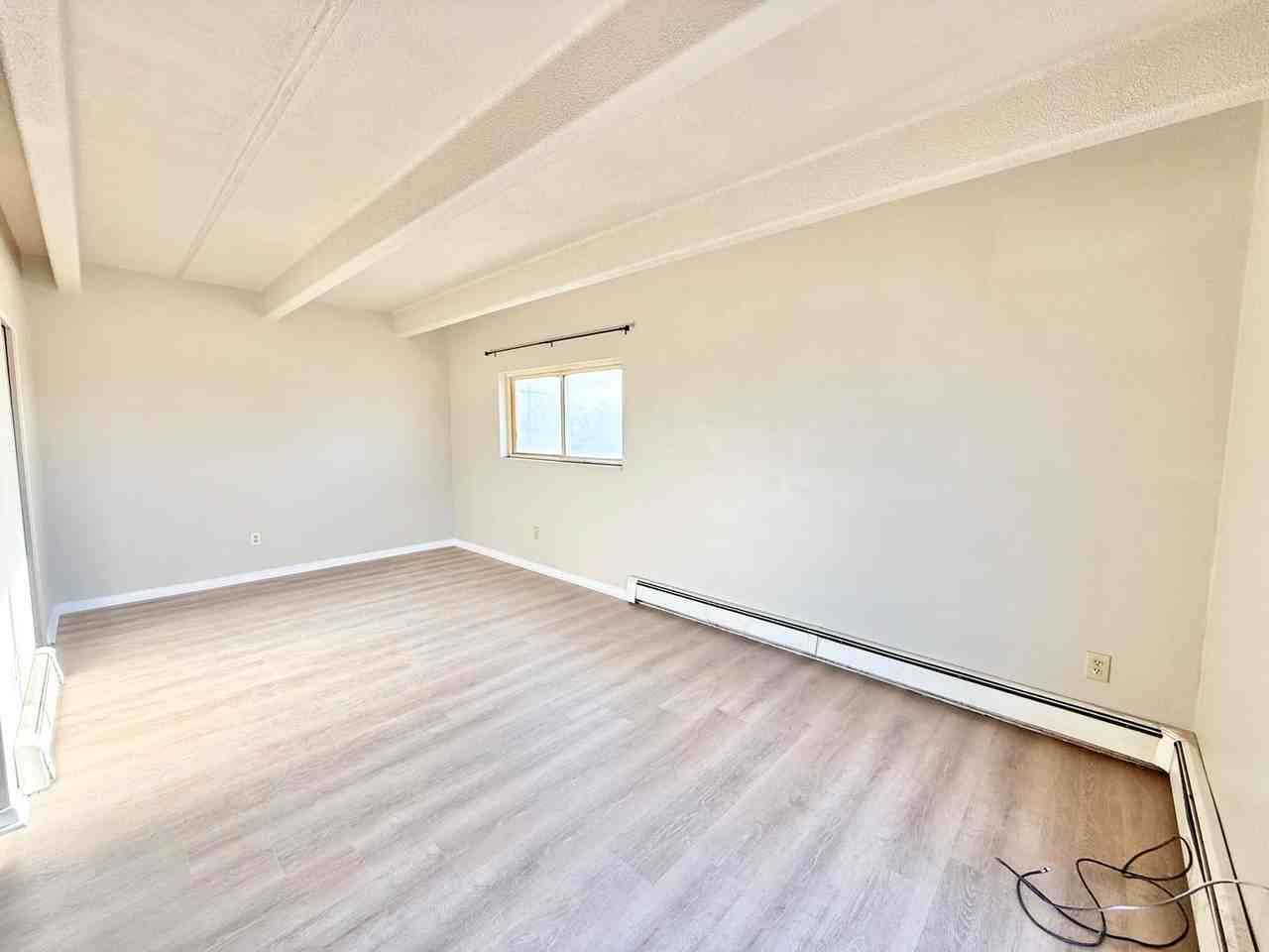 108 Arthur St #10 - Photo 3 of 20