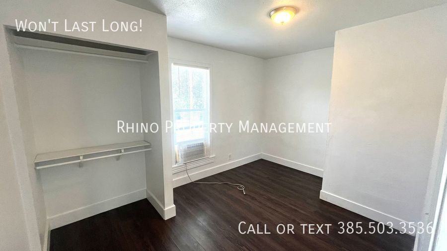 2440 B Ave #4 - Photo 4 of 8