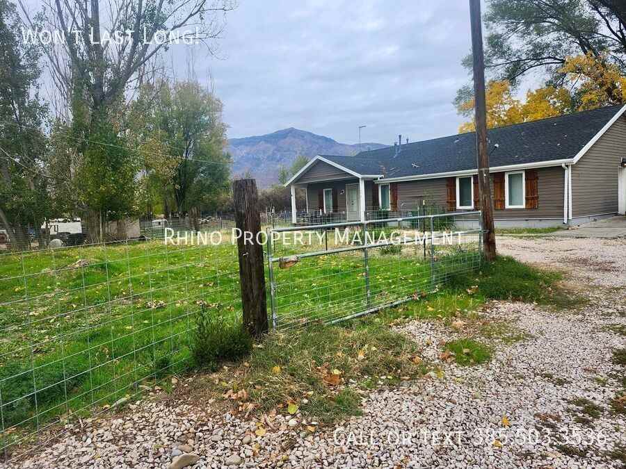 2412 N 2000 W - Photo 2 of 20