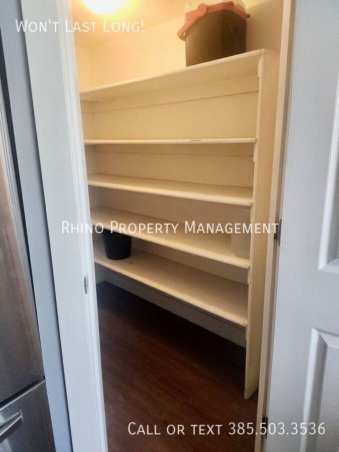 2412 N 2000 W - Photo 6 of 20