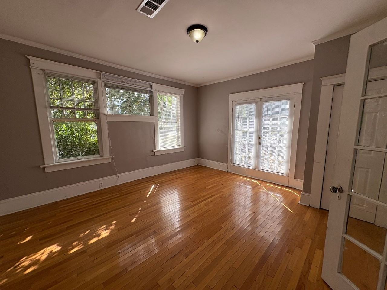 2713 Vineville Ave #1 - Photo 7 of 16