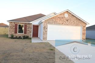 4724 Revere St - Photo 1 of 1