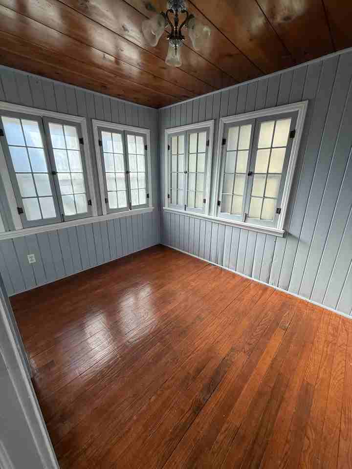 630 N Pleasant St #1 - Photo 6 of 9