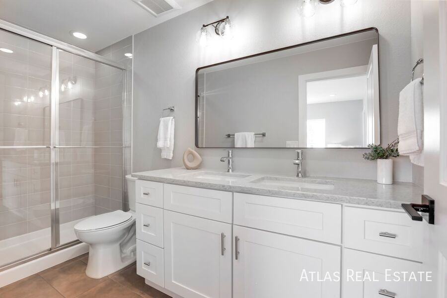 2140 S Ash St #104 - Photo 4 of 50