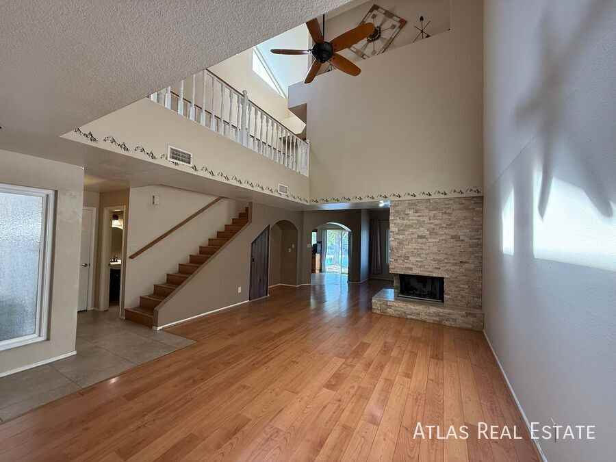 1425 W Coral Reef Dr - Photo 4 of 25