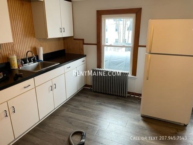 302 Turner St #2R - Photo 2 of 9