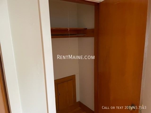 302 Turner St #2R - Photo 4 of 9