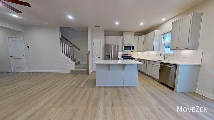 208 Lograto Ln - Photo 2 of 37