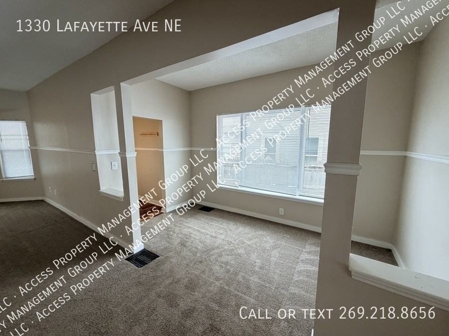 1330 Lafayette Ave Ne - Photo 5 of 28