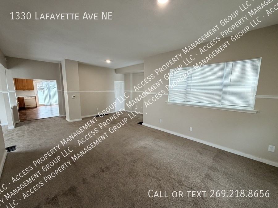1330 Lafayette Ave Ne - Photo 7 of 28