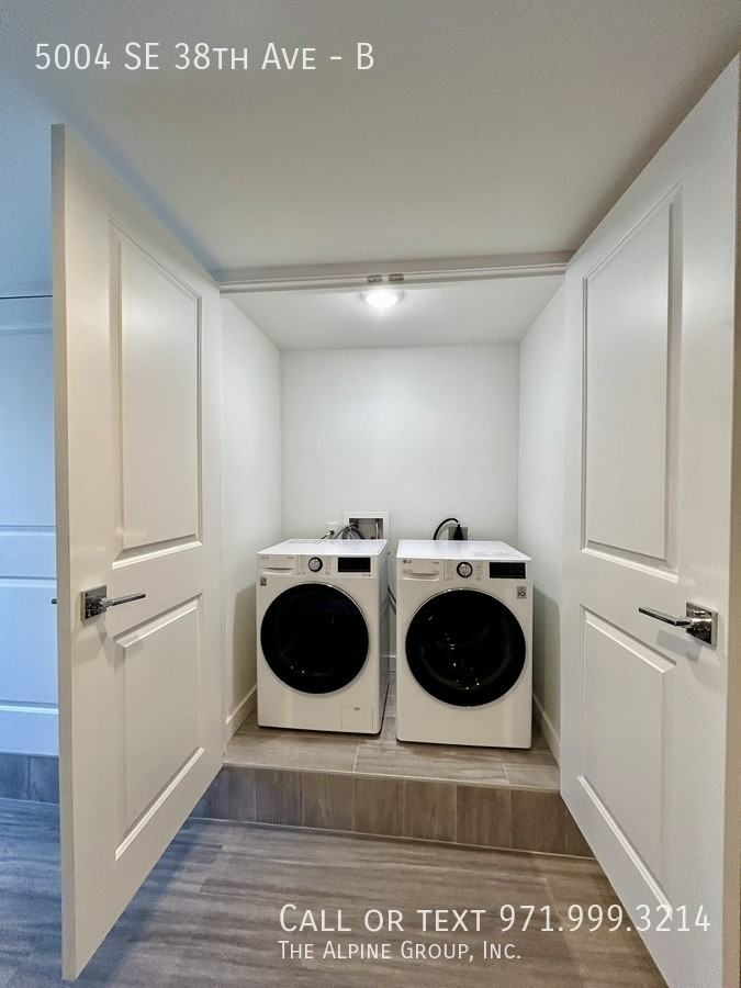 5004 Se 38th Ave #B - Photo 6 of 19