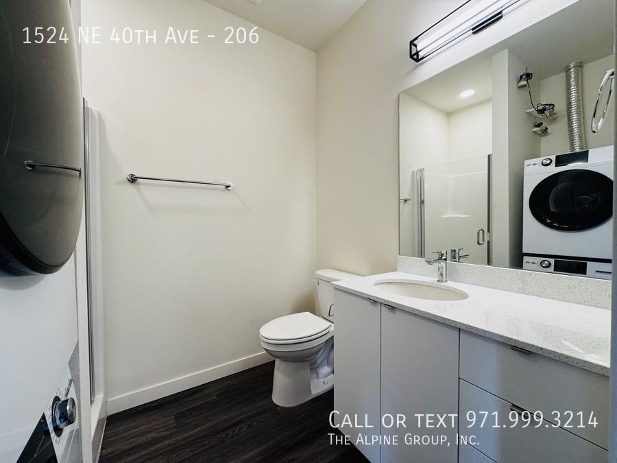 1524 Ne 40th Ave #206 - Photo 7 of 11