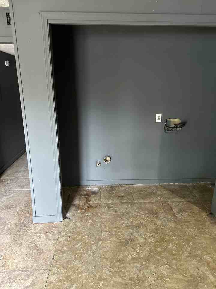 809 George Kersh Dr #D - Photo 3 of 10