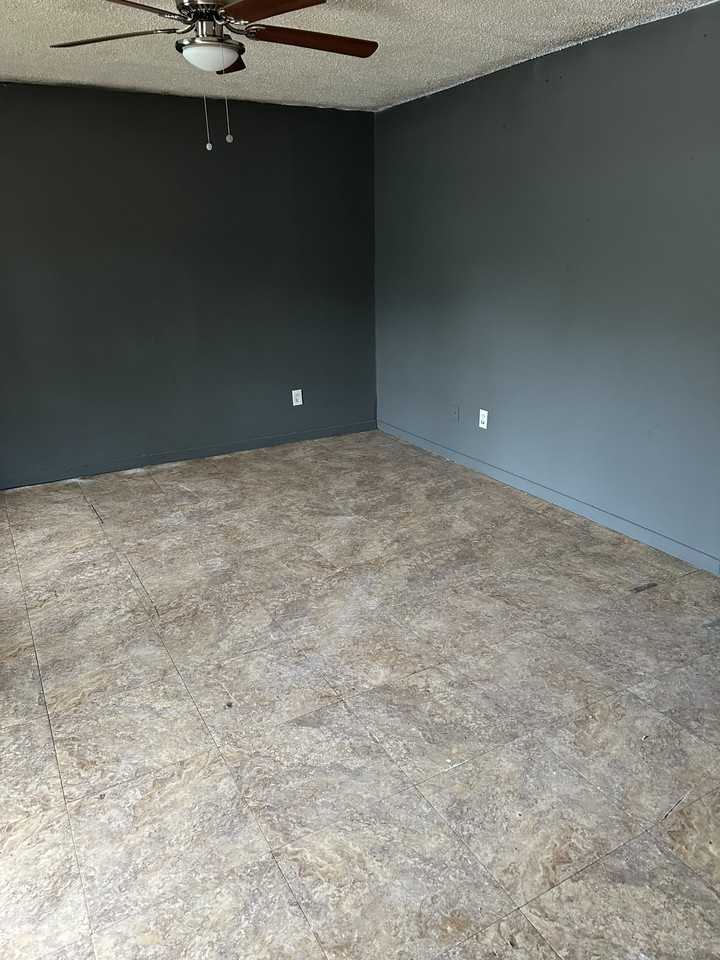 809 George Kersh Dr #D - Photo 4 of 10