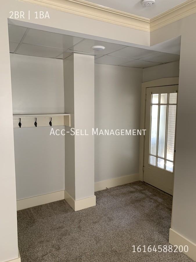 209 Valley Ave Nw #1 - Photo 6 of 12