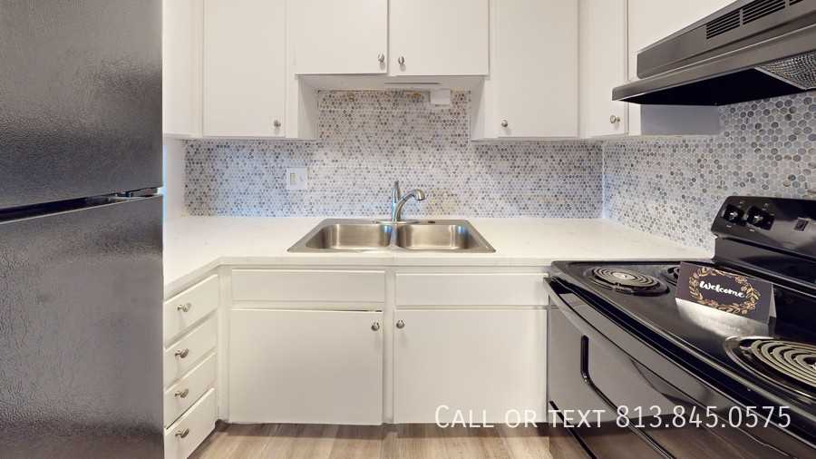 3315 31st Ave N #211 - Photo 5 of 8