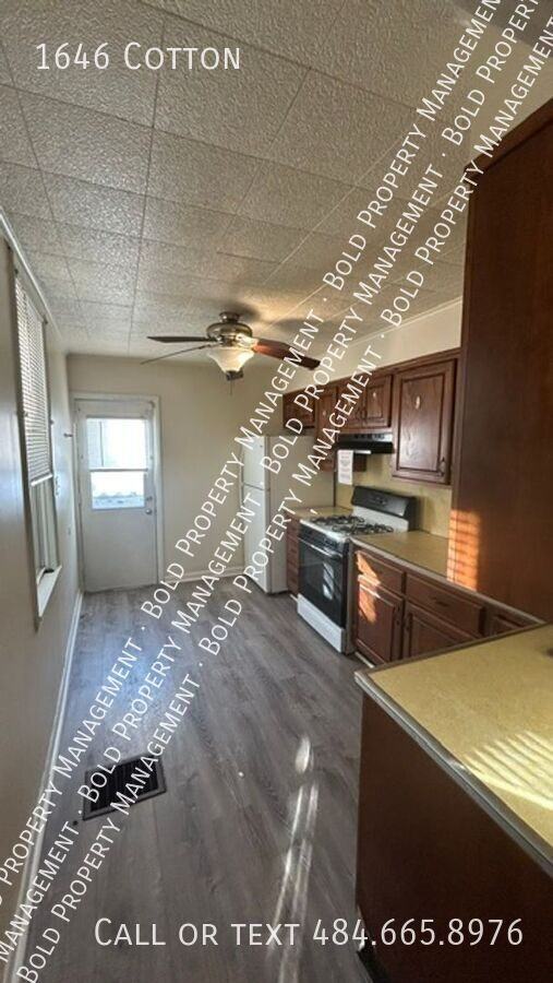 1646 Cotton St - Photo 2 of 13