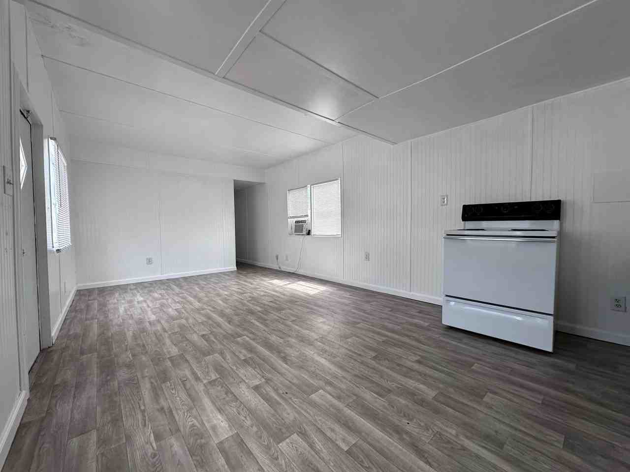 28065 Freewalt St #2MH - Photo 5 of 17