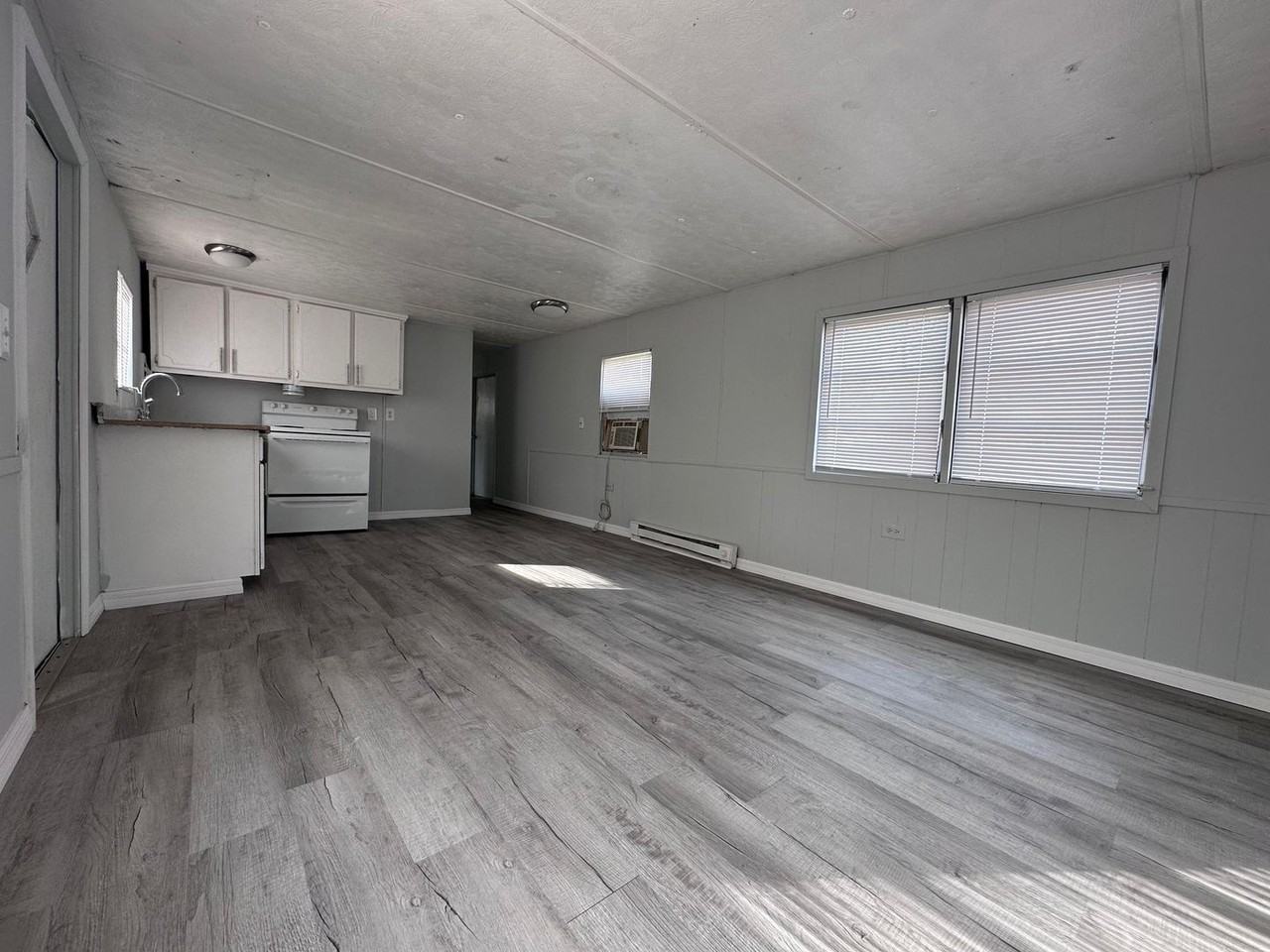 28065 Freewalt St #17MH - Photo 3 of 12