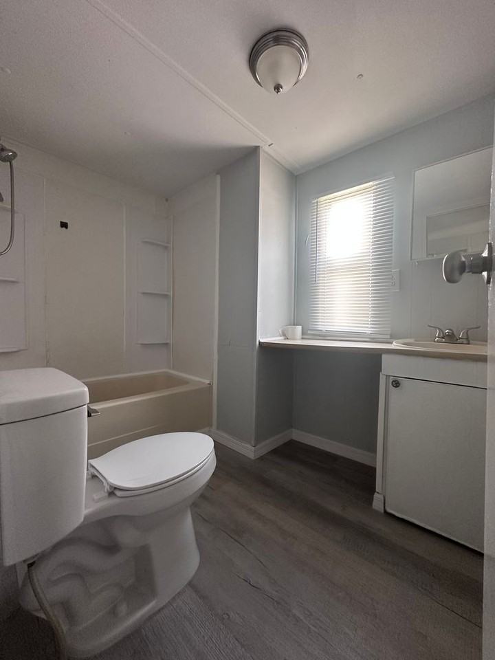 28065 Freewalt St #18MH - Photo 5 of 9