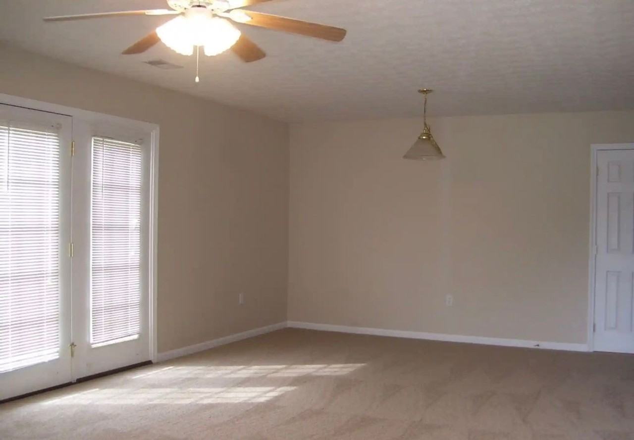 125 Red Hawk Dr - Photo 2 of 9