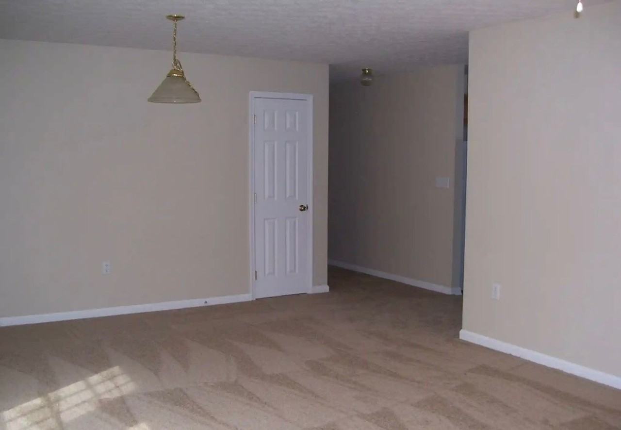 125 Red Hawk Dr - Photo 3 of 9