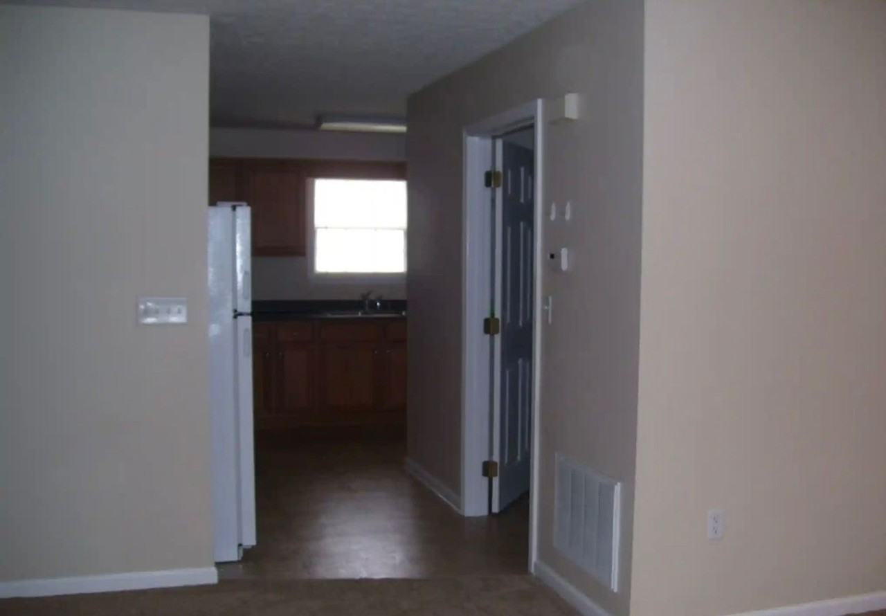 125 Red Hawk Dr - Photo 4 of 9