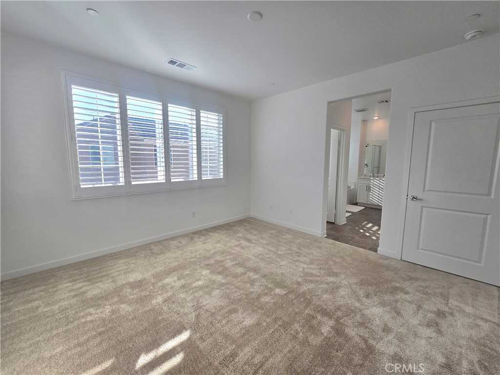 2562 E Crane Ct #2562 - Photo 2 of 36