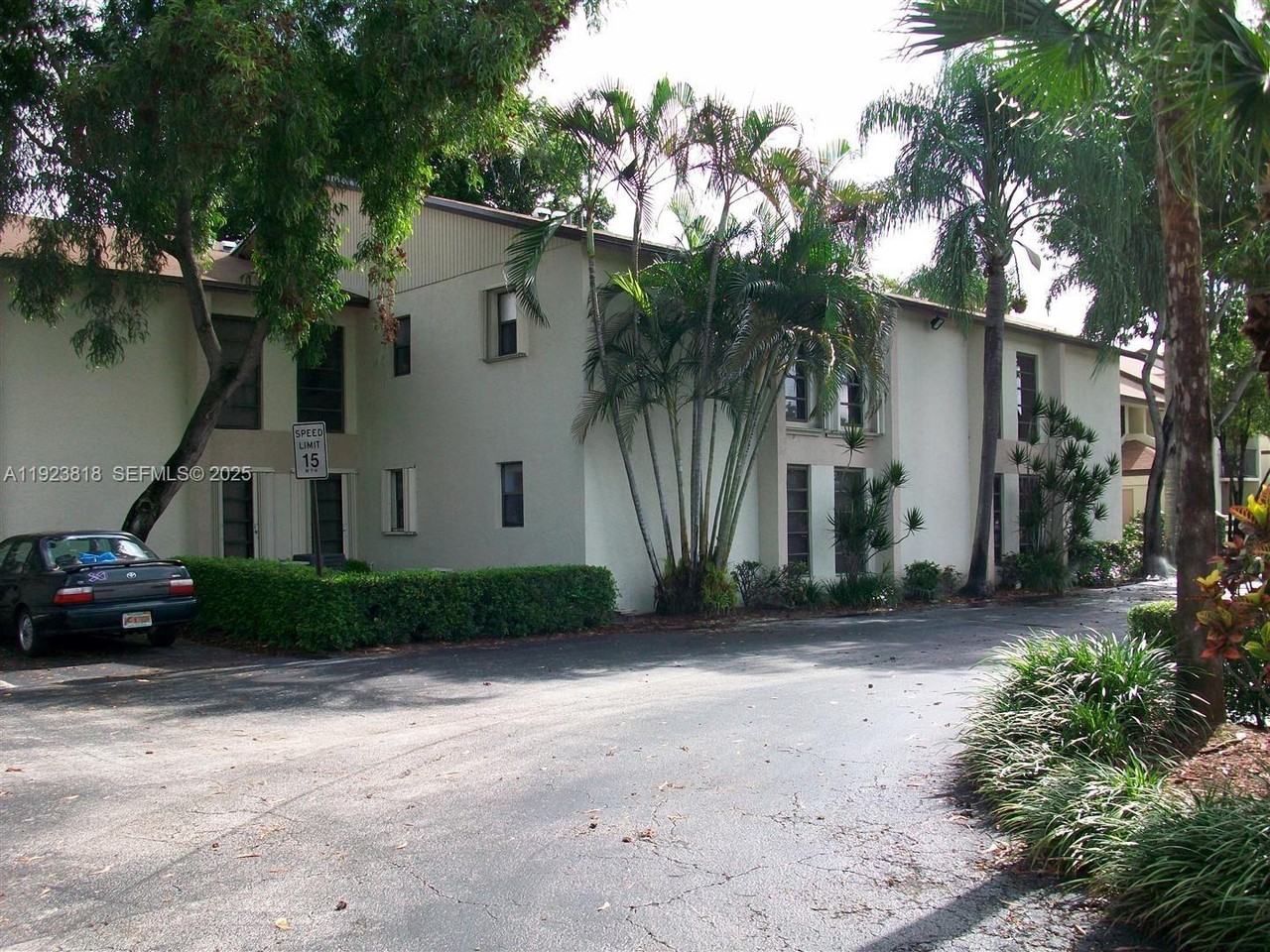 5494 Courtyard Dr #5494-5494 - Photo 2 of 17