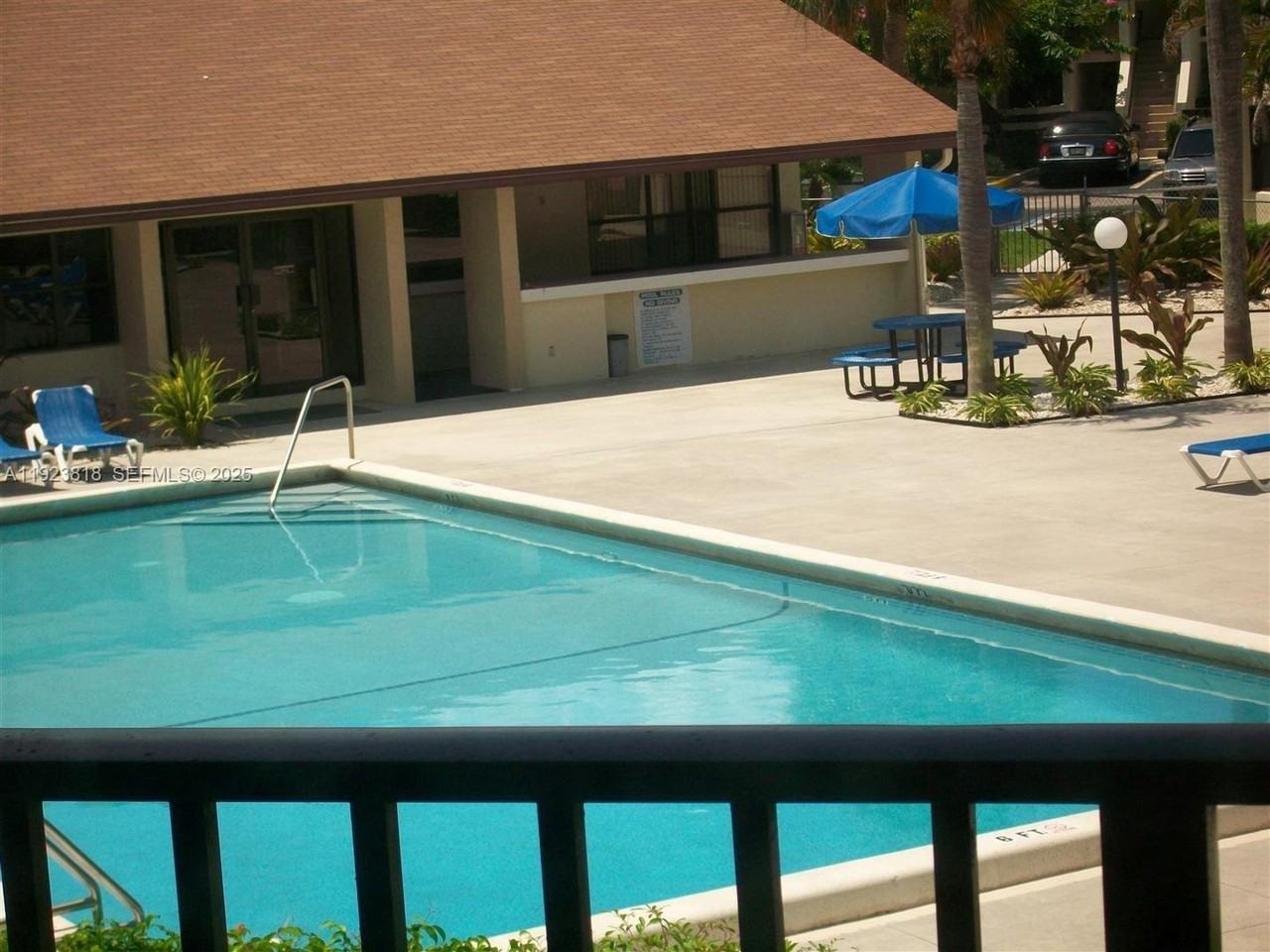 5494 Courtyard Dr #5494-5494 - Photo 3 of 17