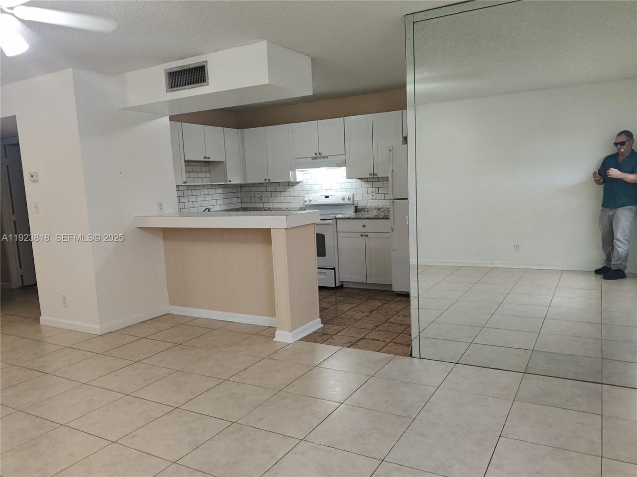 5494 Courtyard Dr #5494-5494 - Photo 6 of 17