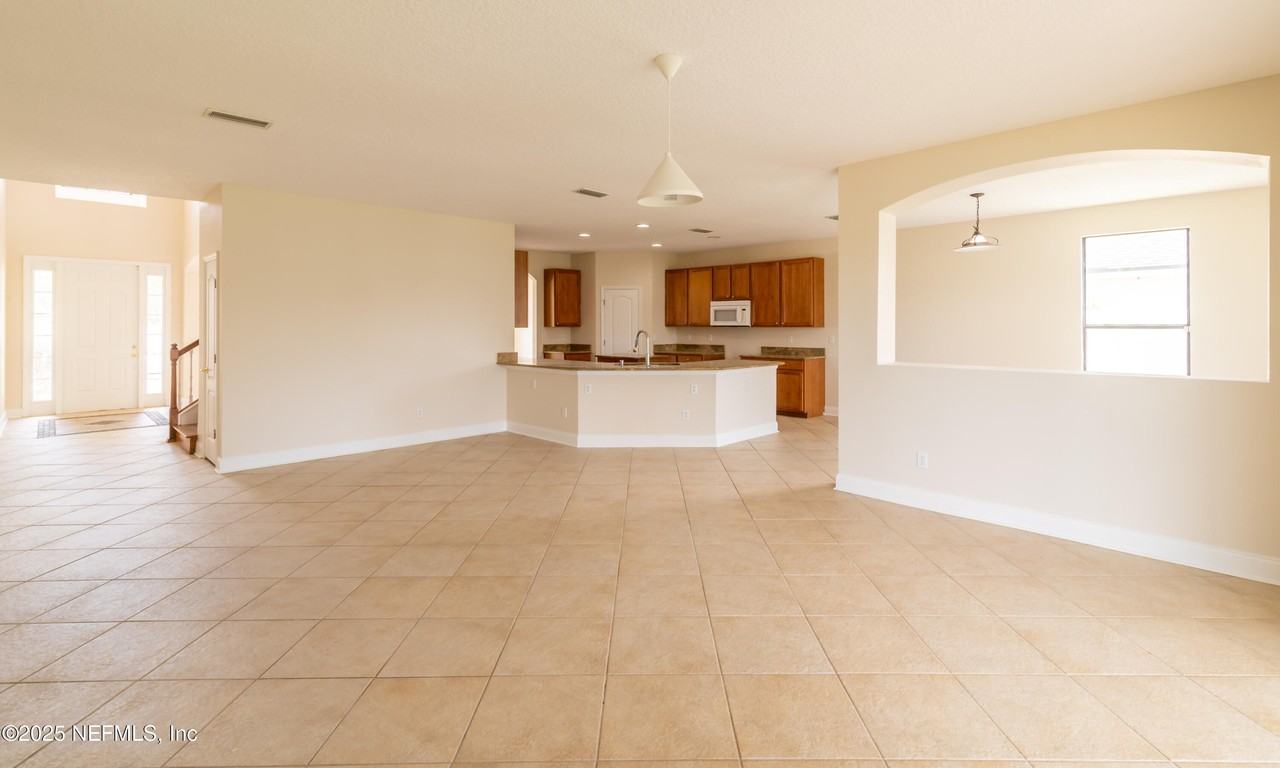 12481 Tropic Dr #12481 - Photo 5 of 13