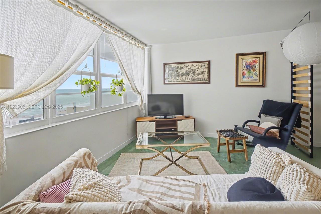 100 Lincoln Rd #100-1515 - Photo 6 of 23