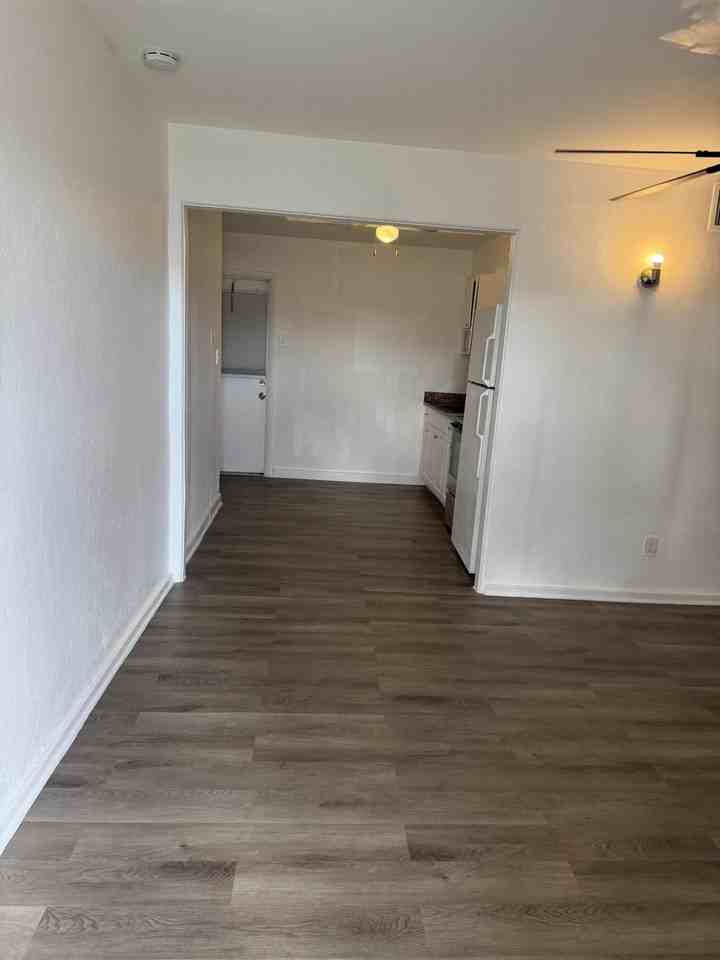 245 Sw 14th Ave #245 - Photo 2 of 16