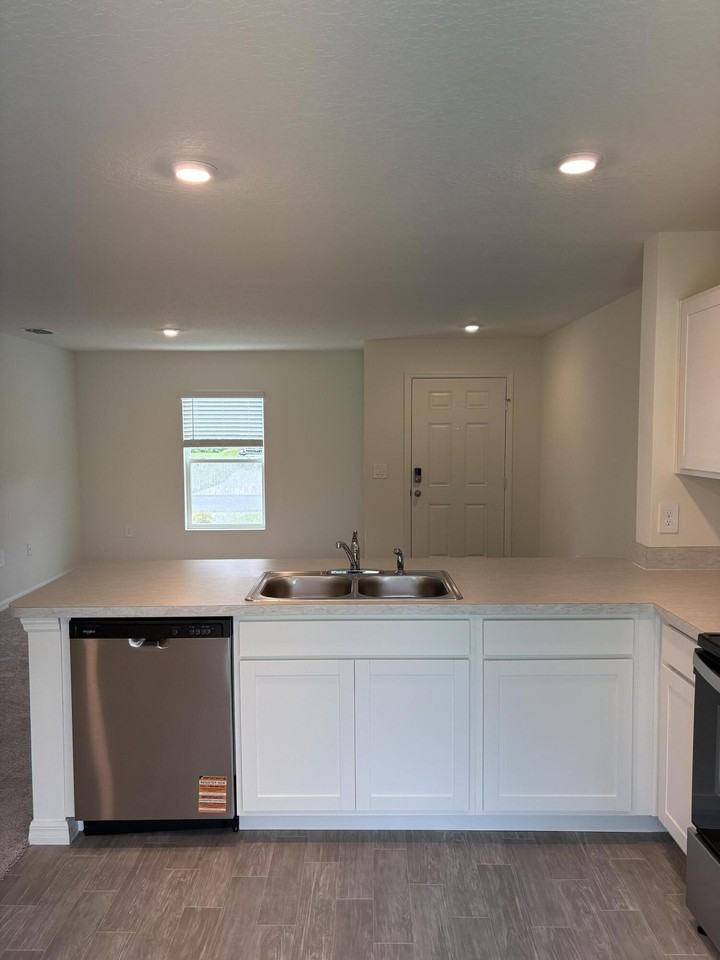 1109 Altamira St Nw #1109 - Photo 3 of 19